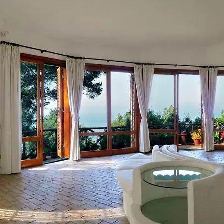 Al Cavalluccio Marino Bed and breakfast Monte Marcello